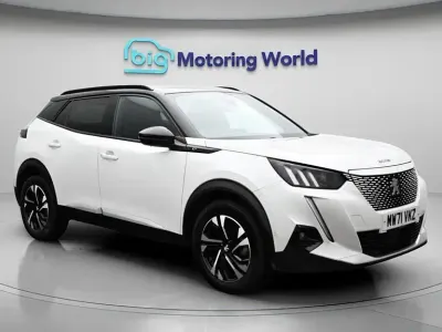 Używany Peugeot e-2008 GT 100 kW (136 KM) 2021 SUV