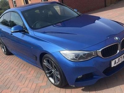 Used BMW 330 M Sport 258 HP (189 kW) 2017 Blue Hatchback