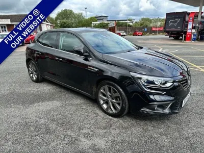 Usado Renault Mégane Dynamique 110 HP (80 kW) 2017 Preto Citadino