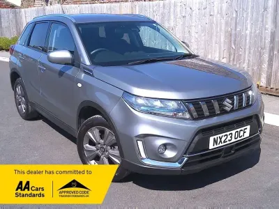Gebraucht Suzuki Vitara SZ-T 115 PS (84 kW) 2023 Grau SUV