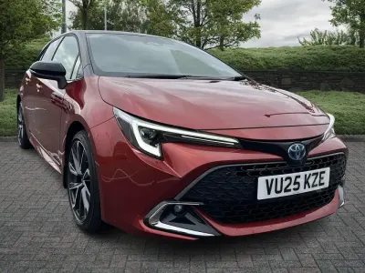 Used Toyota Corolla 196 HP (144 kW) 2025 Bronze Hatchback