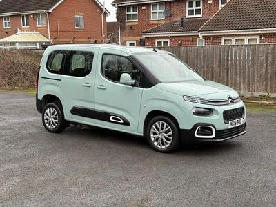 Used Citroën Berlingo Feel 2019 Green MPV