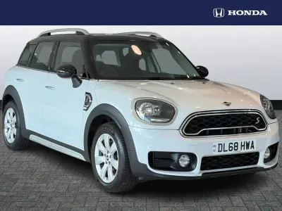 Used Mini Cooper S Countryman Classic 188 HP (138 kW) 2019 White SUV