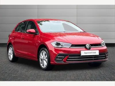 Used VW Polo Style 94 HP (69 kW) 2023 Red Hatchback