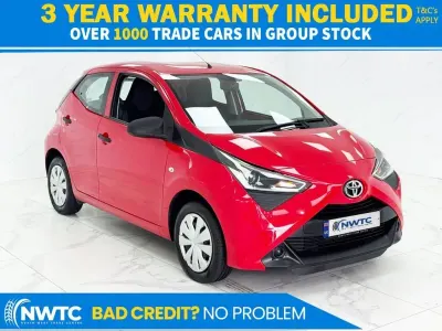 Used Toyota Aygo 72 HP (52 kW) 2019 Red Hatchback