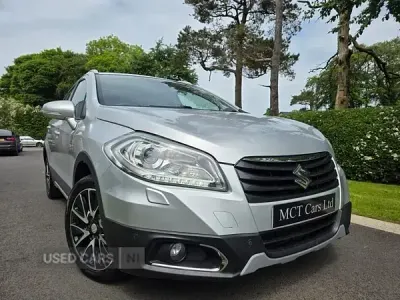 Used Suzuki SX4 S-Cross SZ5 120 HP (88 kW) 2014 Silver Hatchback