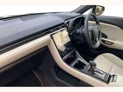 New Lexus LBX 136 HP (100 kW) 2025 Eclipse black SUV