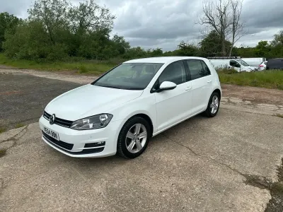 Used VW Golf VII Match 105 HP (77 kW) 2015 White Hatchback