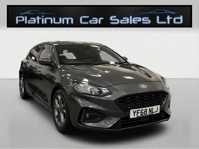 Usado Ford Focus ST-Line 120 HP (88 kW) 2018 Cinzento Citadino