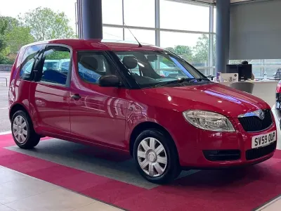 Used Skoda Roomster Drive 70 HP (51 kW) 2009 Red MPV