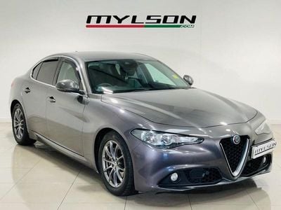 Used Alfa Romeo Giulia Saloon 150 HP (110 kW) 2019 Grey Sedan
