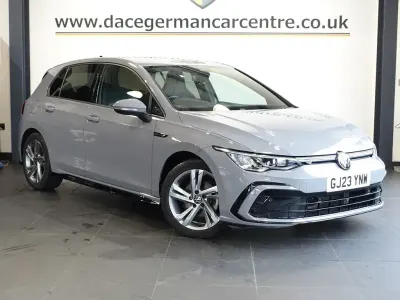 Second-hand VW Golf VIII R-line 150 CP (110 kW) 2023 Gri Hatchback
