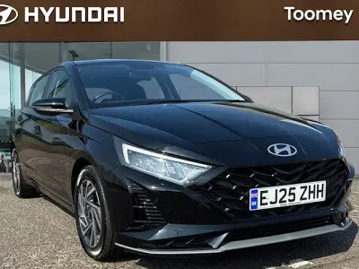 Used Hyundai i20 Advanced 101 HP (74 kW) 2025 Black Hatchback