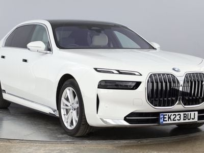BMW i7