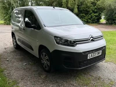 Used Citroën Berlingo 100 HP (73 kW) 2023 White MPV