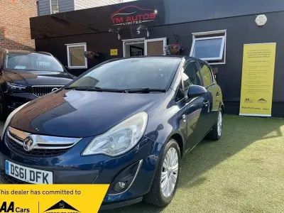 Used Vauxhall Corsa 90 HP (66 kW) 2012 Blue Hatchback