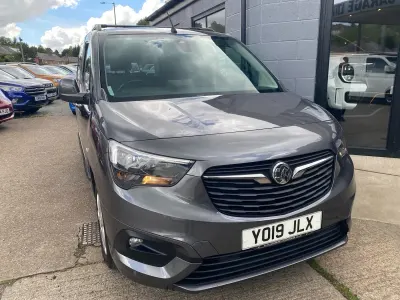 Used Vauxhall Combo S 130 HP (95 kW) 2019 Grey MPV