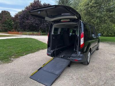 Black Used 2019 Ford Grand Tourneo Connect Zetec MPV | £11,995 (Good price)