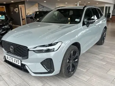 Begagnad Volvo XC60 Plus 250 HK (183 kW) 2026 SUV