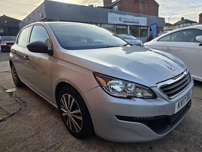Used Peugeot 308 Access 100 HP (73 kW) 2017 Silver Hatchback