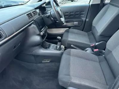 Używany Citroën C3 PureTech 82 KM (60 kW) 2022 Brązowy Hatchback