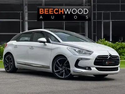 Used Citroën DS5 180 HP (132 kW) 2015 White Hatchback