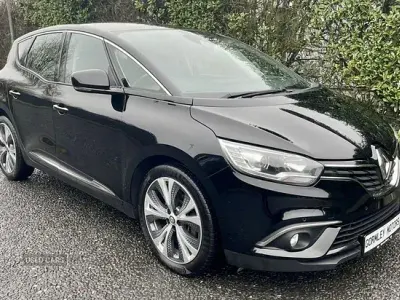 Używany Renault Scénic IV Dynamique 160 KM (117 kW) 2017 Czarny Minivan