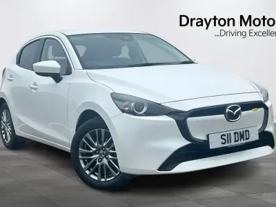 Used Mazda 2 Exclusive-Line 90 HP (66 kW) 2024 White Hatchback