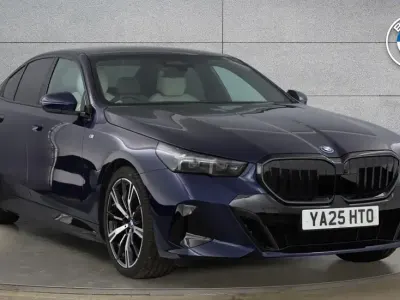 Used BMW 530e M Sport 295 HP (216 kW) 2025 Blue Sedan