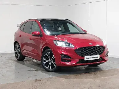 Usado Ford Kuga ST-Line X 190 CV (139 kW) 2023 Rojo SUV