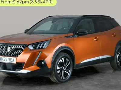 Käytetty Peugeot 2008 GT 131 HP (96 kW) 2022 Oranssi Katumaasturi
