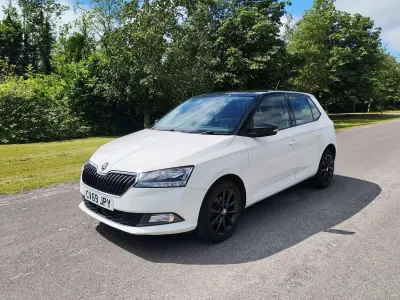 Used Skoda Fabia Colour Edition 95 HP (69 kW) 2019 White Hatchback