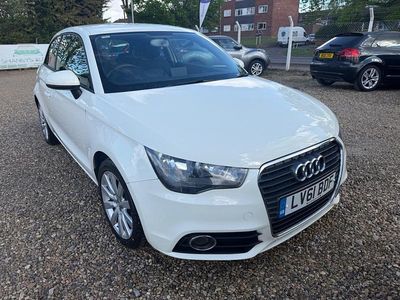 Used Audi A1 Sport 86 HP (63 kW) 2011 White Hatchback