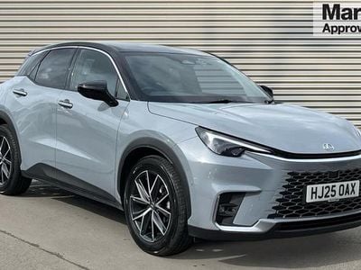 Used Lexus LBX 136 HP (100 kW) 2025 White SUV