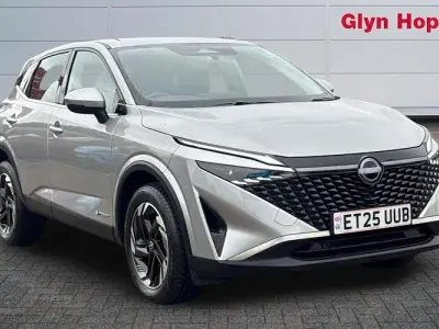 Used Nissan Qashqai Acenta Premium 190 HP (139 kW) 2025 Silver SUV