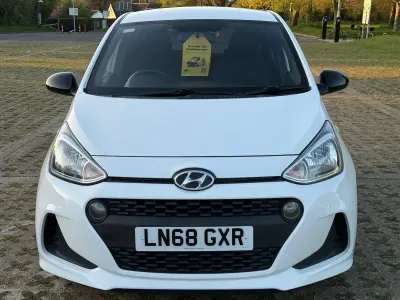 Begagnad Hyundai i10 GO! 67 HK (49 kW) 2018 Vit Halvkombi