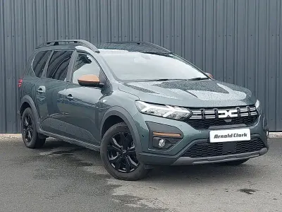 Used Dacia Jogger Extreme 140 HP (102 kW) 2023 Green MPV