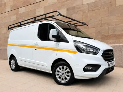 Used Ford Transit Custom Limited 130 HP (95 kW) 2020 White Van