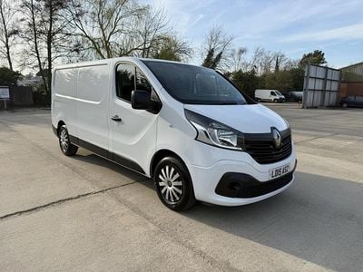 Used Renault Trafic Business 2015 White MPV