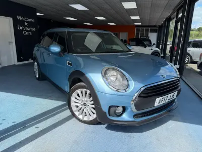 Usado Mini One Clubman 2017 Azul Familiar