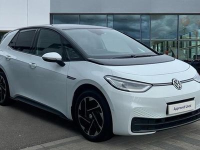 Used VW ID.3 Pro 106 kW (145 HP) 2022 Glacier white metallic black Hatchback
