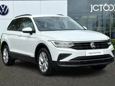 Second-hand VW Tiguan Life 150 CP (110 kW) 2021 Alb SUV
