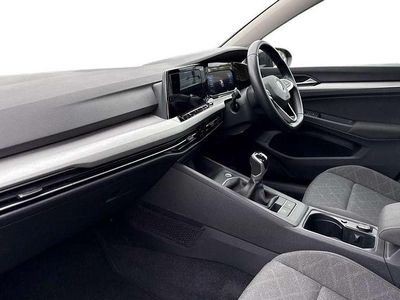 Używany VW Golf VIII Life 110 KM (80 kW) 2022 Szary Hatchback