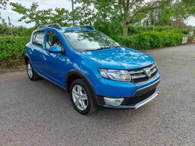 Used Dacia Sandero Lauréate 2015 Blue Hatchback