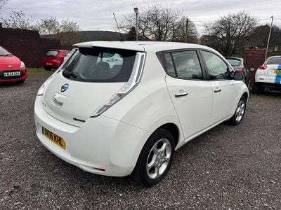 White Used 2016 Nissan Leaf Acenta Hatchback | £4,995 (A bit pricey)