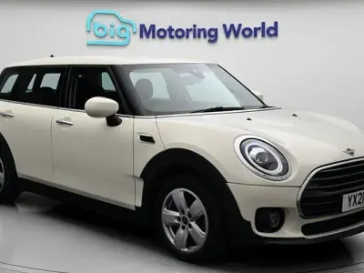 Used Mini Cooper Clubman Classic 136 HP (100 kW) 2021 White Estate