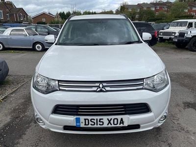 Used Mitsubishi Outlander P-HEV 2015 White SUV