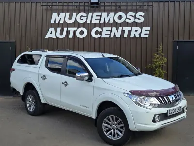 Used Mitsubishi L200 2016 White Pickup