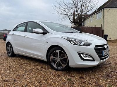 White Used 2016 Hyundai i30 SE Hatchback | £4,894 (Fair price)