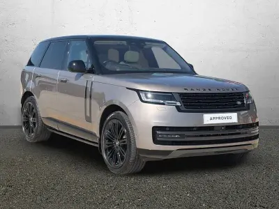 Begagnad Land Rover Range Rover First Edition 2023 Brun SUV
